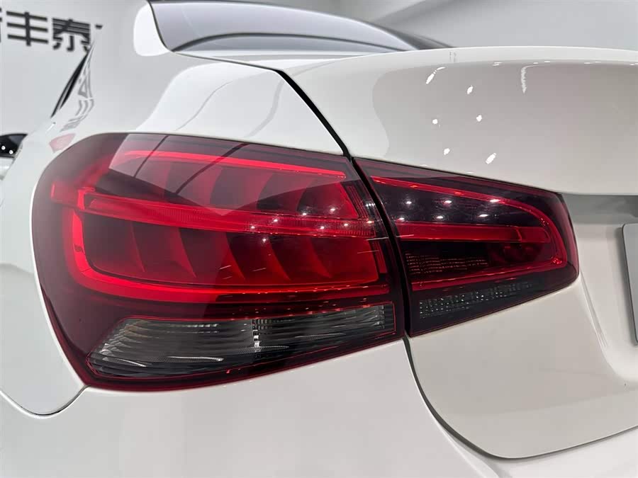 Mercedes-Benz A Class 2021 car image #27