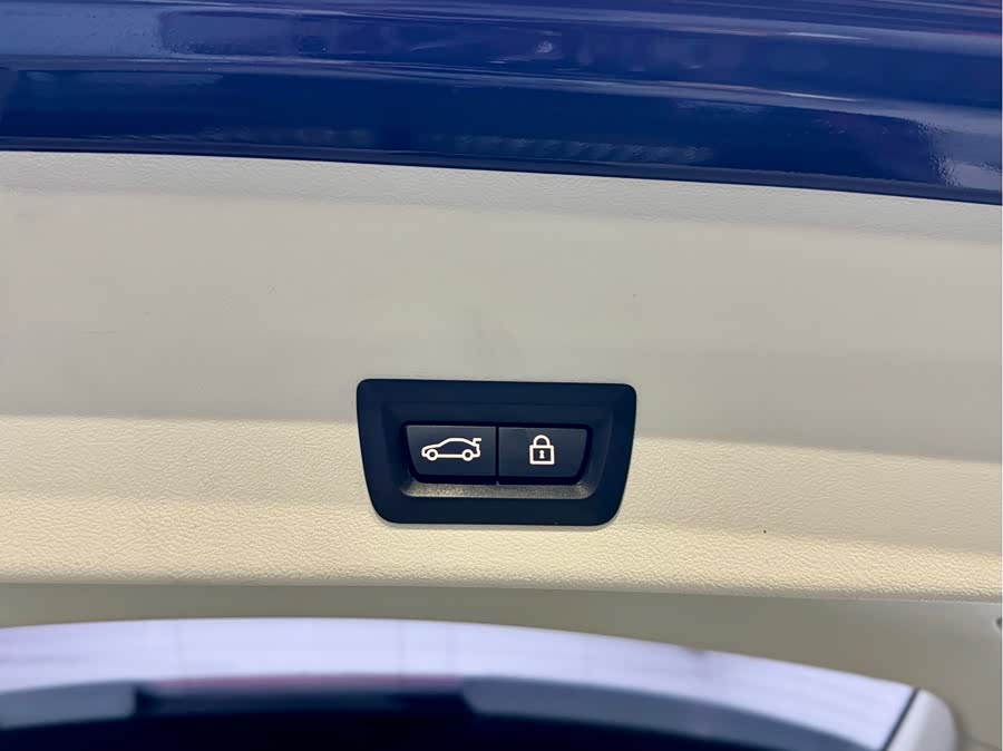 BMW X3 2019 car image #27