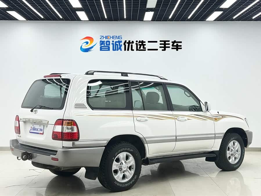 Toyota Land Cruiser 2005 immagine di auto #27