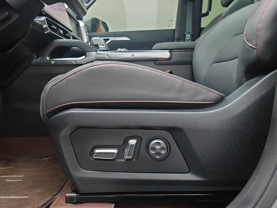 Jetour Traveller 2024 car image #27