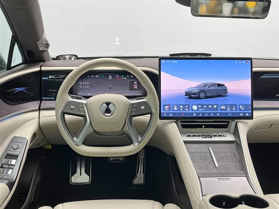 Denza Z9 2024 car image #27