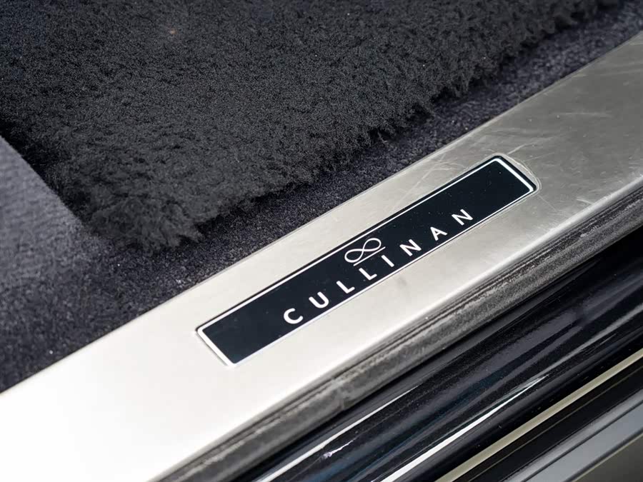 Rolls-Royce Cullinan 2022 car image #27