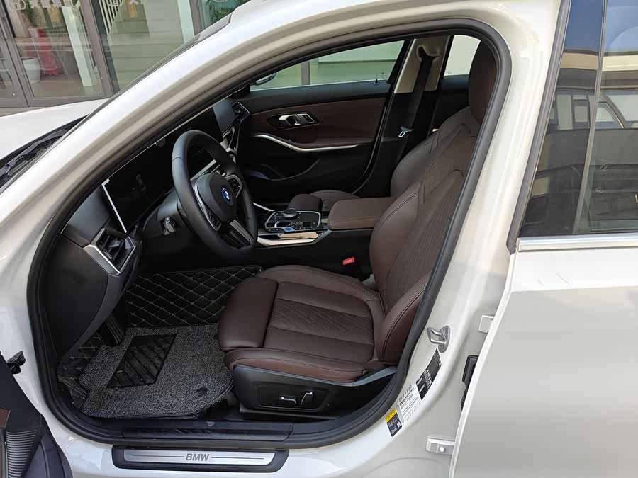 BMW i3 2024 #27 BMW i3 2024 car image #27