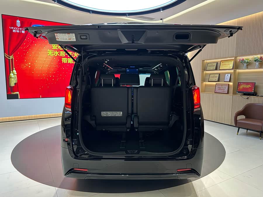 Toyota Alphard 2022 car image #27