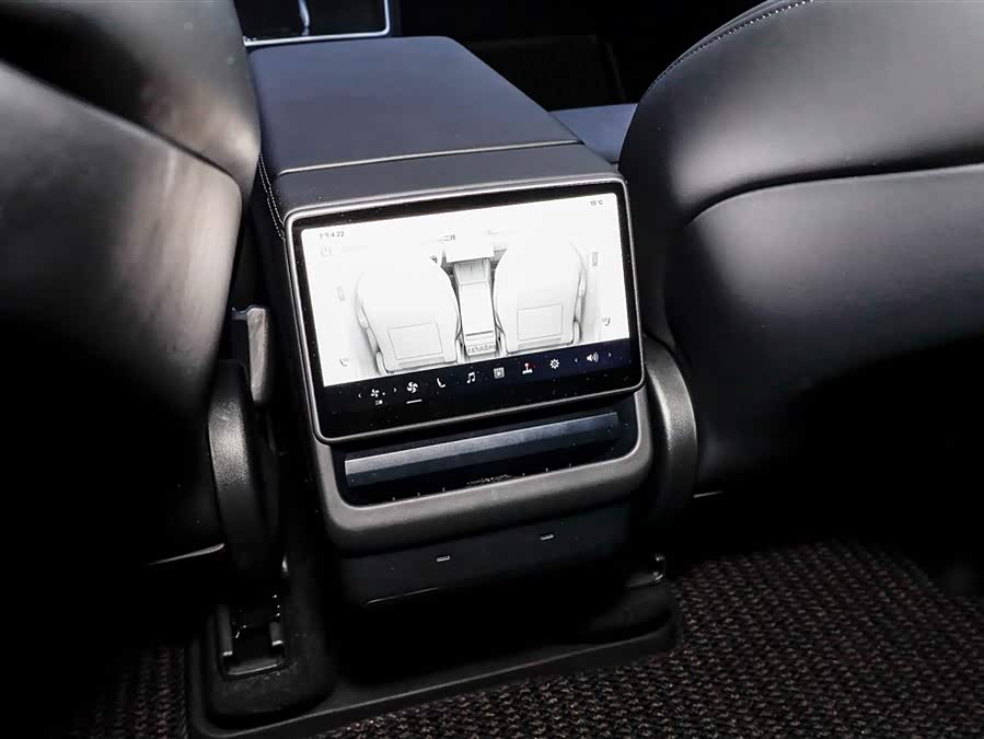 特斯拉 Model Y L 2025 汽车图片 #27