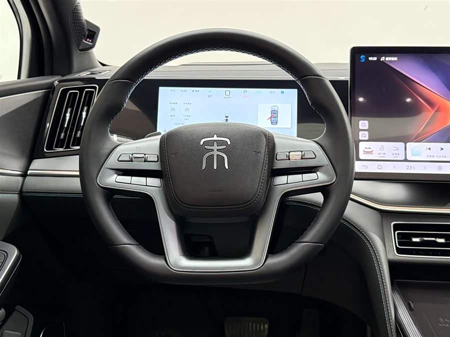 BYD SongL DM-i 2025 #27 BYD SongL DM-i 2025 car image #27