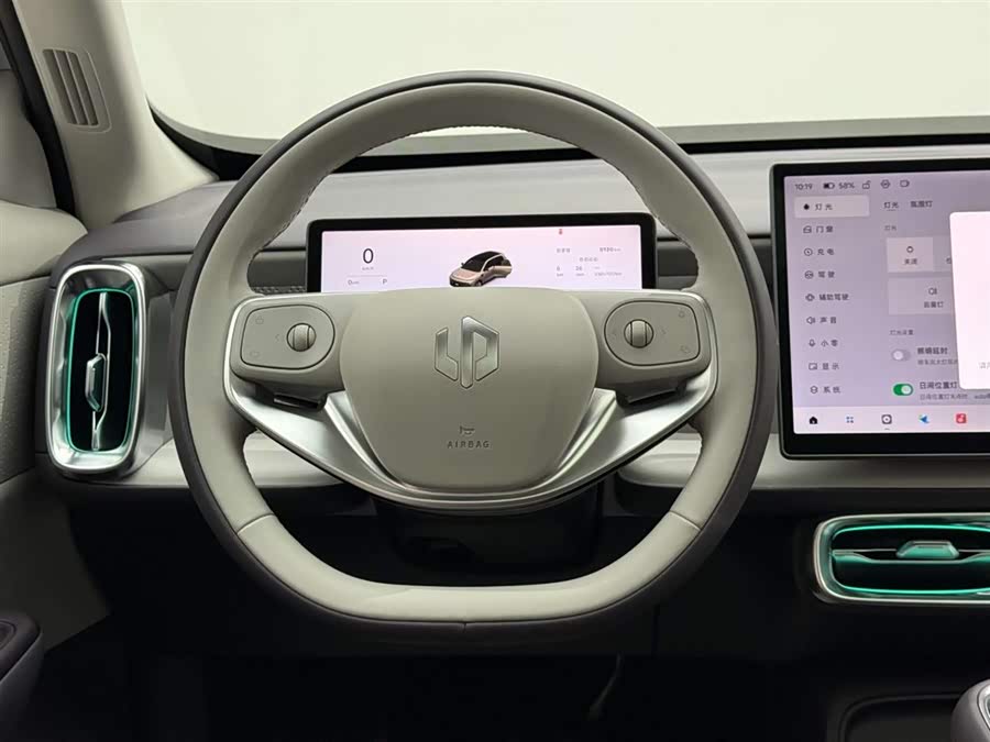 零跑汽车 零跑B10 2025 汽车图片 #27