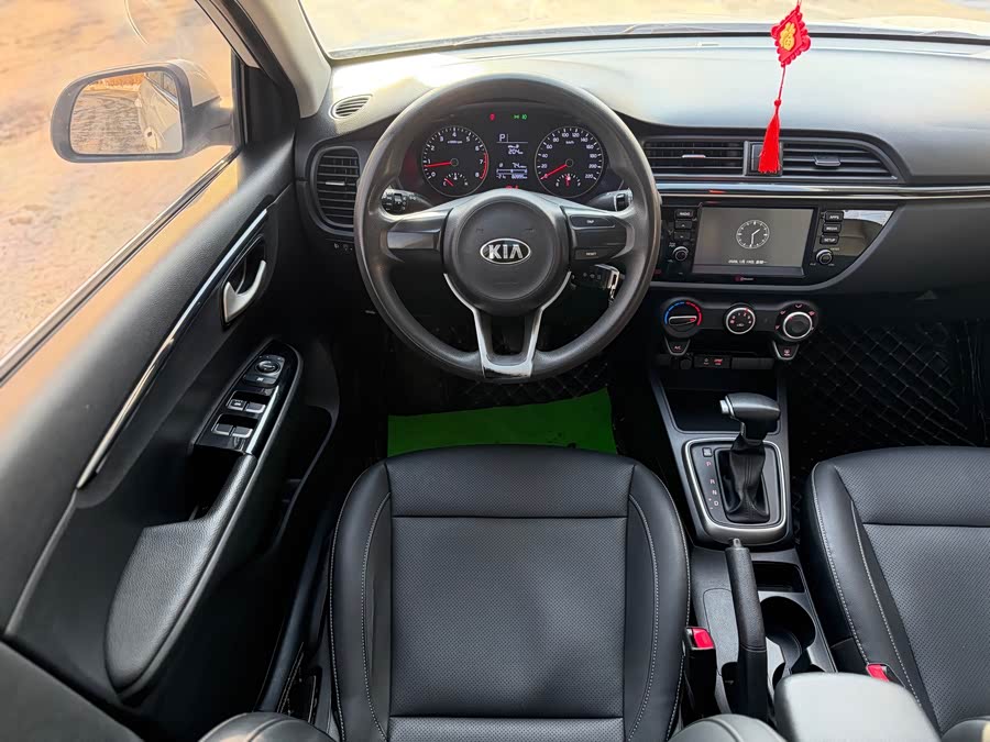 Kia K2 2018 imagen de coche #27