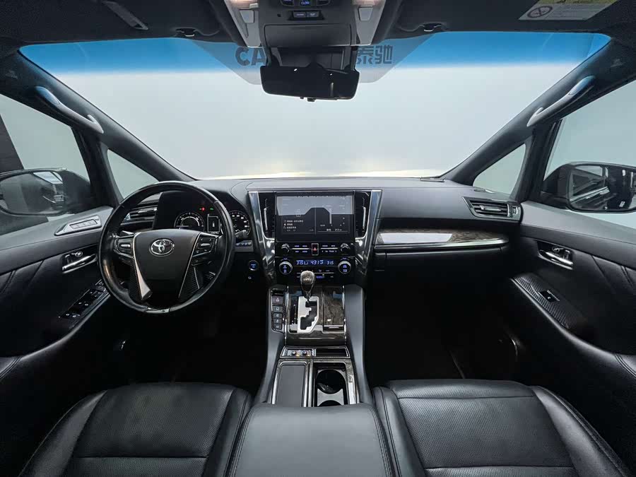 Toyota Vellfire 2020 #27 Toyota Vellfire 2020 صورة سيارة #27