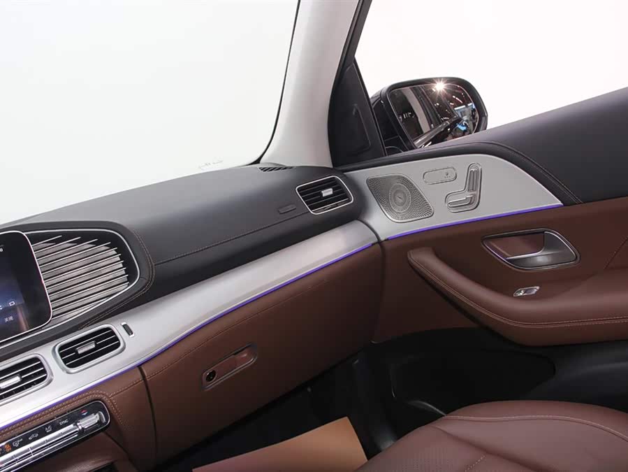 Mercedes-Benz GLE Class 2024 car image #27