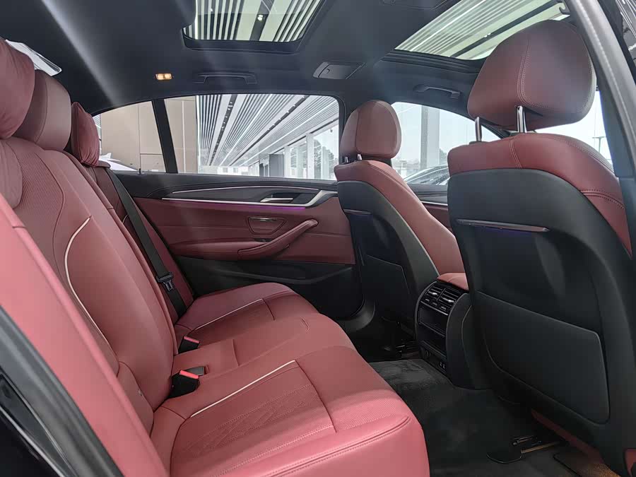 BMW 5 Series 2022 #27 BMW 5 Series 2022 immagine di auto #27