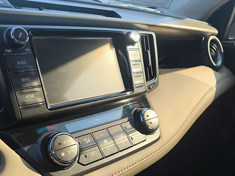 Toyota RAV4 2015 car image #27