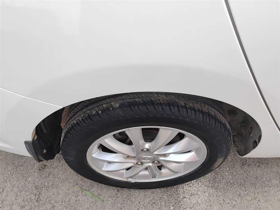 Changan Alsvin V7 2017 car image #27