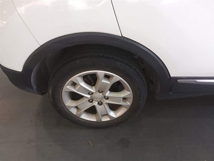 Changan CS15 2017 изображение автомобиля #27