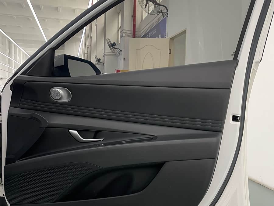 Hyundai Elantra 2021 car image #27