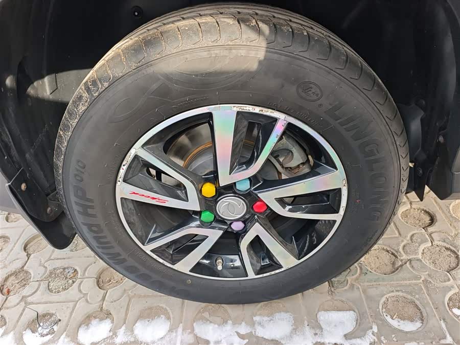 Forthing T5 2021 imagem de carro #27