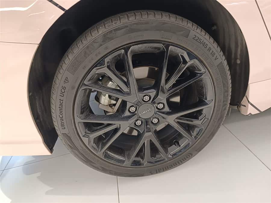 Lynk & Co 03 New Energy 2021 #27 Lynk & Co 03 New Energy 2021 car image #27