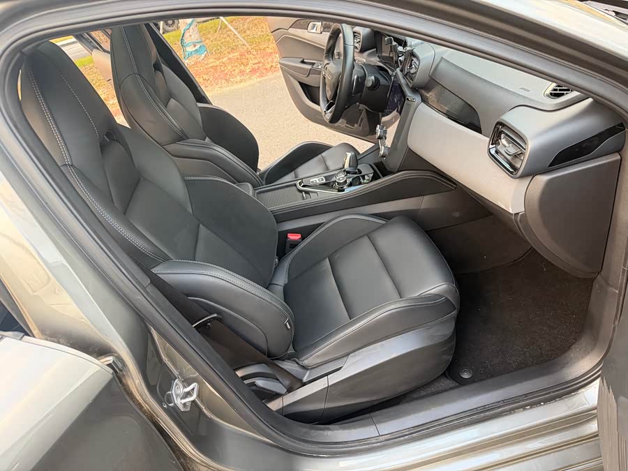 领克 领克03 2025 汽车图片 #27