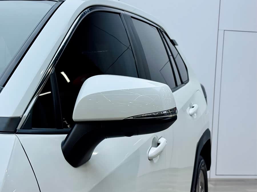 Toyota RAV4 2022 car image #27