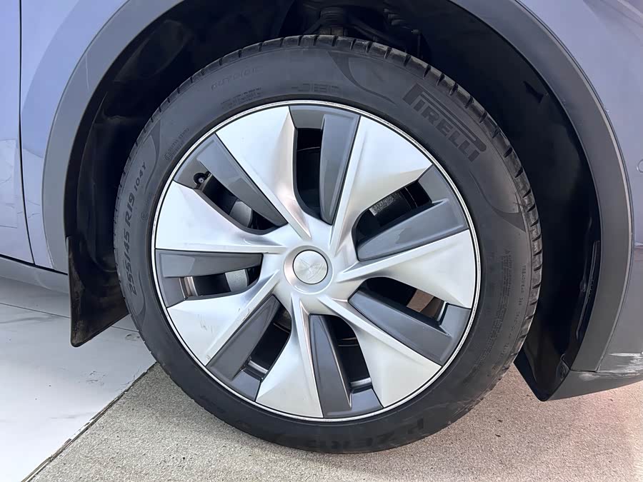 Tesla Model Y 2022 #27 Tesla Model Y 2022 car image #27