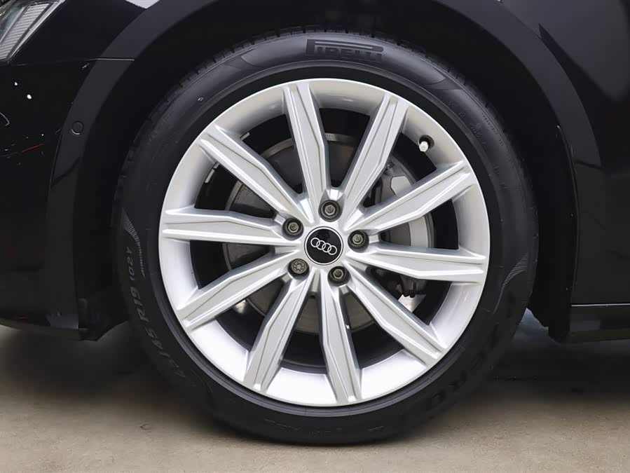 Audi A6L 2023 immagine di auto #27