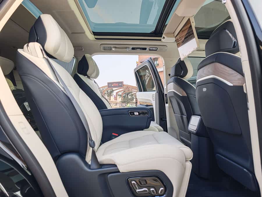 Zeekr 9X 2025 car image #27