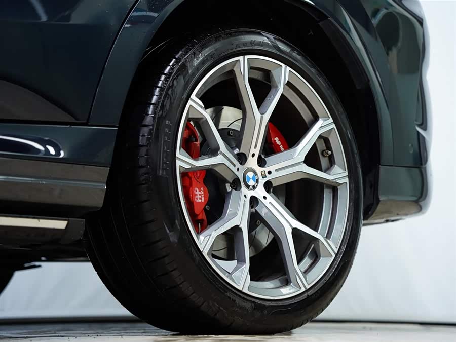 BMW X6 2021 car image #27