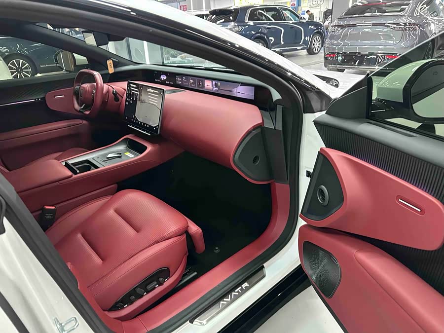 Avatr 12 2025 car image #27