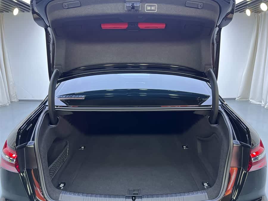 Audi A6L 2024 car image #27