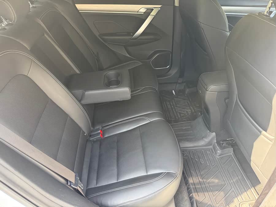 GEELY Coolray 2019 #27 GEELY Coolray 2019 car image #27