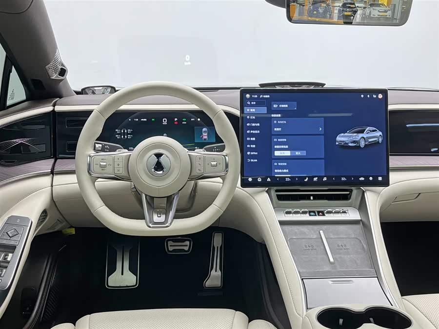 Denza Z9 2024 car image #27