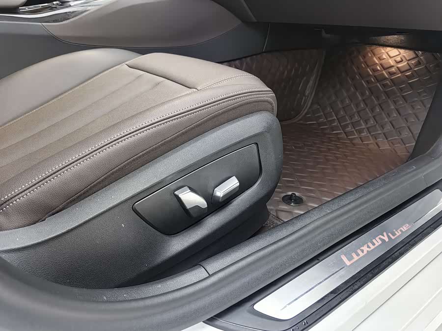 BMW 5 Series 2019 #27 BMW 5 Series 2019 car image #27