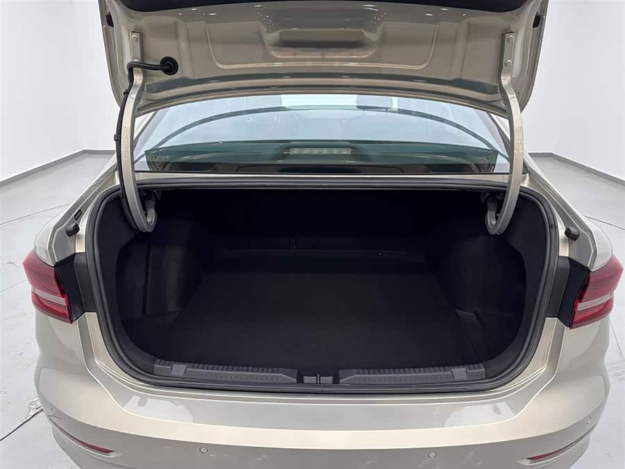 Volkswagen Lavida 2022 car image #27