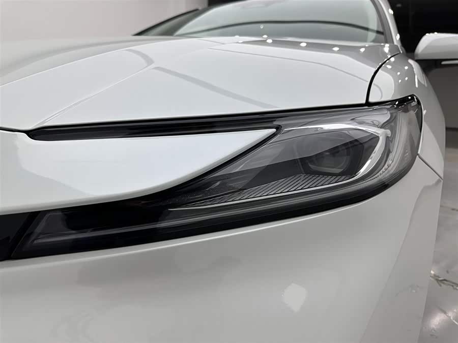 Toyota Camry 2025 صورة سيارة #27