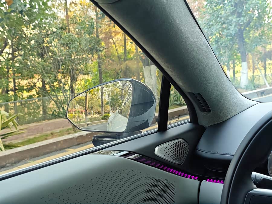 极氪 极氪007 2024 汽车图片 #27