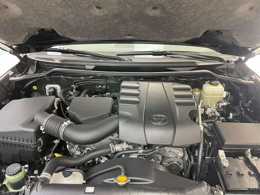 Toyota Land Cruiser 2016 car image #27