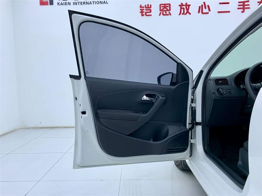 Volkswagen Polo 2019 immagine di auto #27