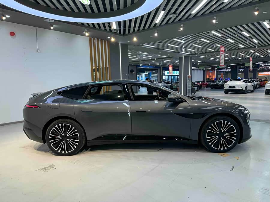 Avatr 12 2024 car image #27