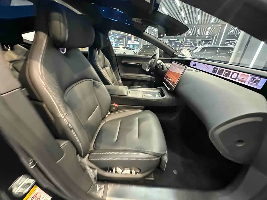 Avatr 12 2024 car image #27