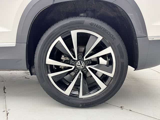 Volkswagen Tharu 2022 immagine di auto #27