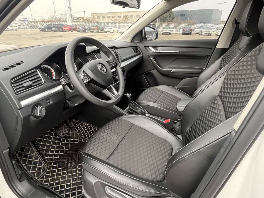 Skoda Kamiq 2020 car image #27