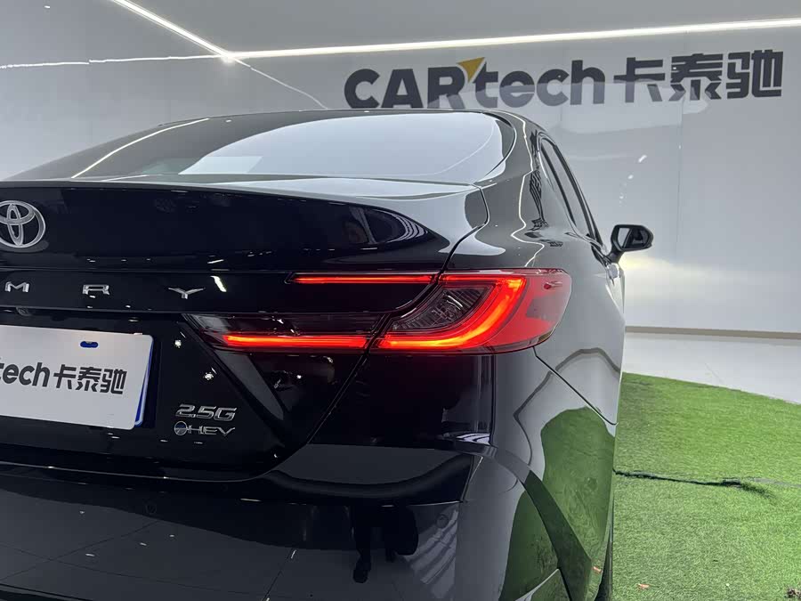 Toyota Camry 2025 car image #27