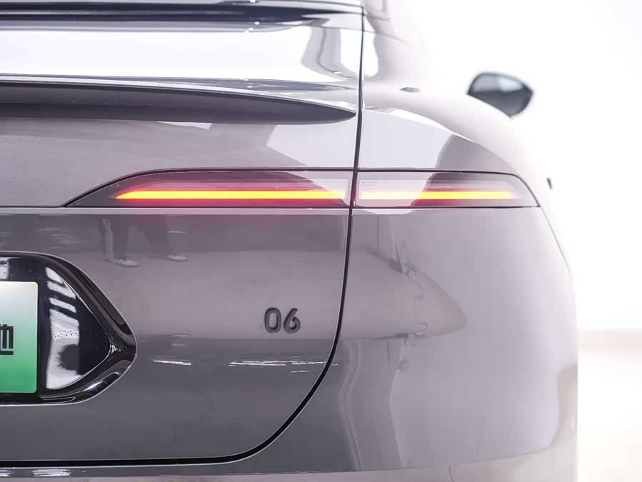 Avatr 06 2025 car image #27