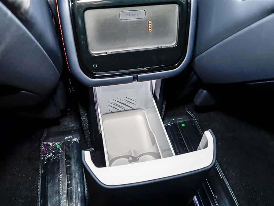 极氪 极氪9X 2026 汽车图片 #27