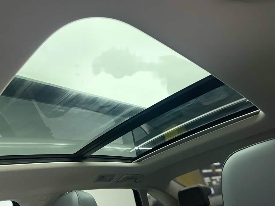 Volkswagen Sagitar 2023 car image #27