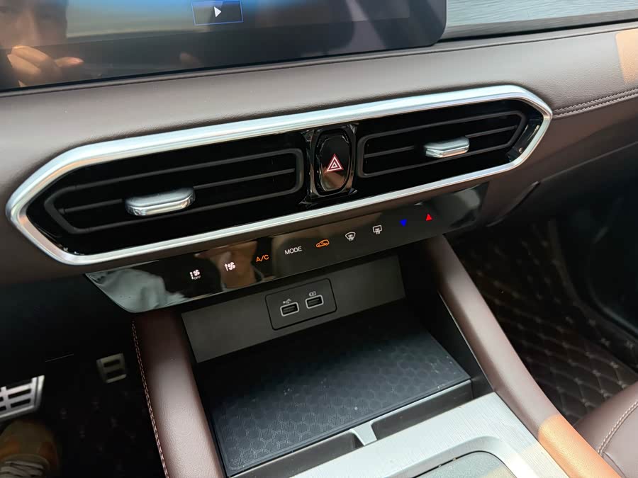 Jetour X90 PLUS 2023 #27 Jetour X90 PLUS 2023 image de voiture #27