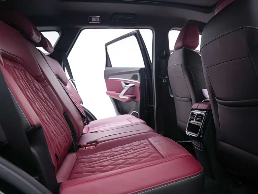 Jetour X70 PLUS 2024 car image #27