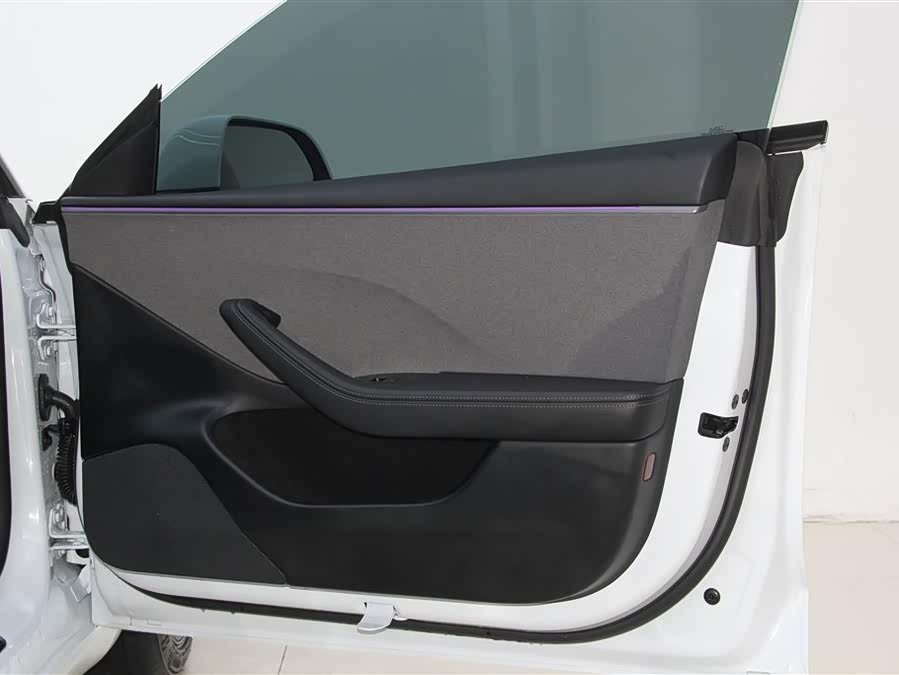 特斯拉 Model 3 2025 汽车图片 #27