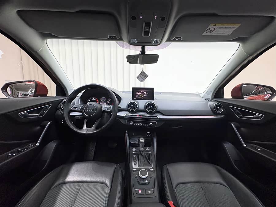 Audi Q2L 2020 صورة سيارة #27