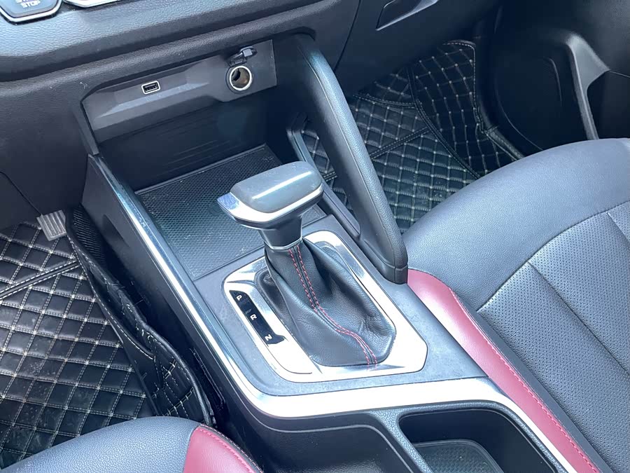 GEELY 2021 #27 GEELY 2021 car image #27